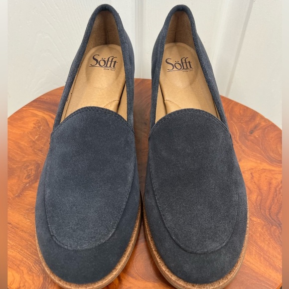 Sofft Women's Navy Loafers - Picture 2 of 10